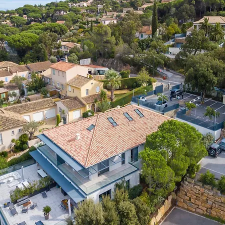 2 Bedroom - Terrace Near Saint-tropez - Happy Appartement *