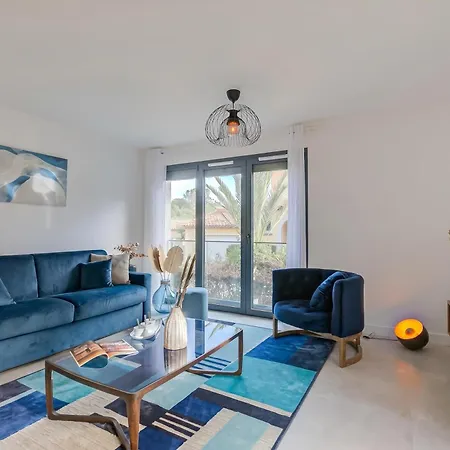 2 Bedroom - Terrace Near Saint-tropez - Happy * Sainte-Maxime